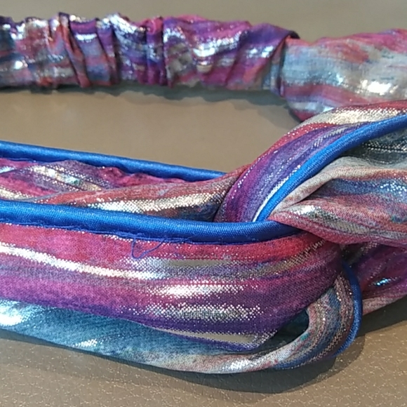 Watercolor Twisted Headband - Picture 6 of 6